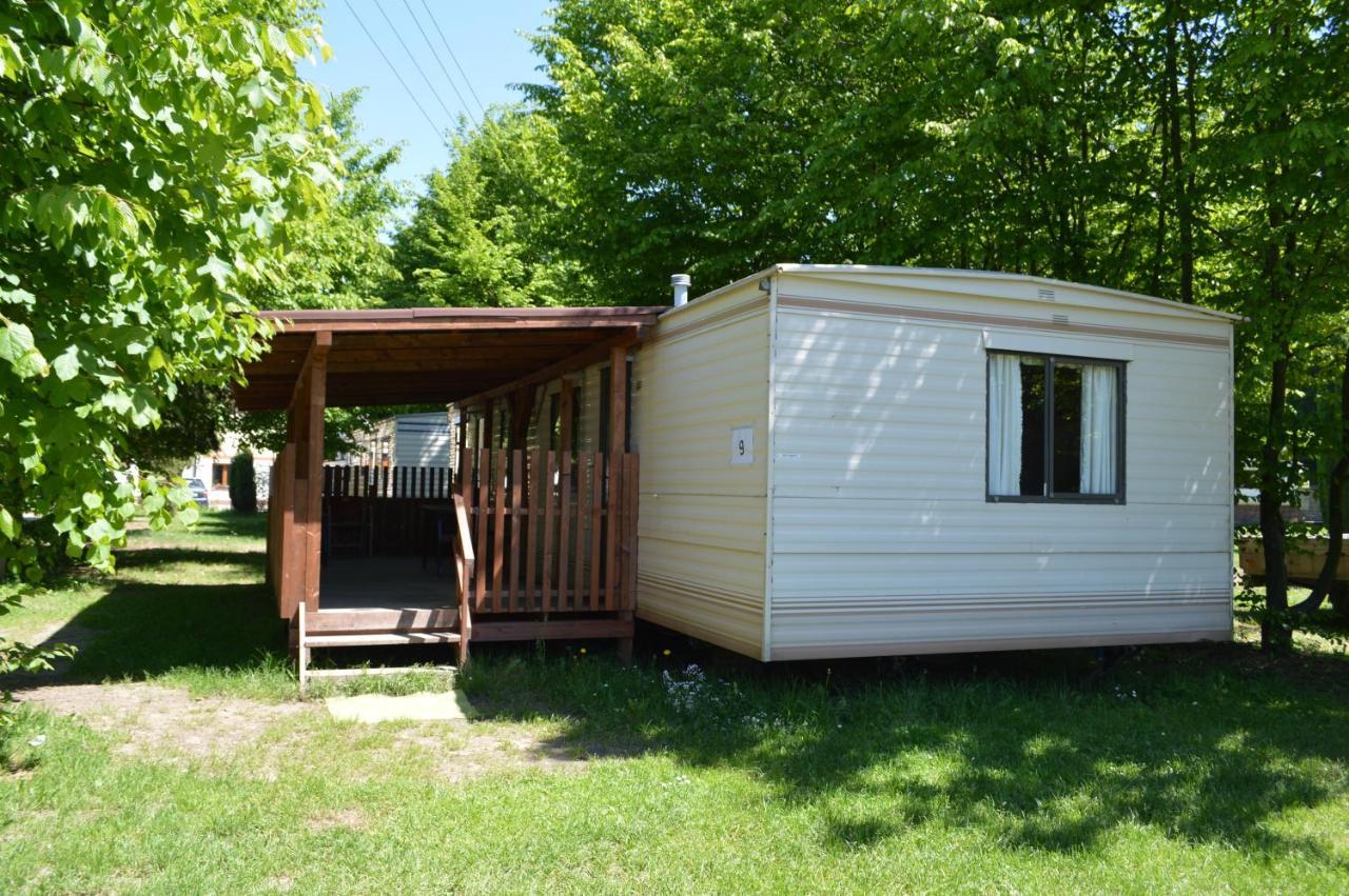 Mobilheim kemp Roznov pod Radhostem Exterior foto