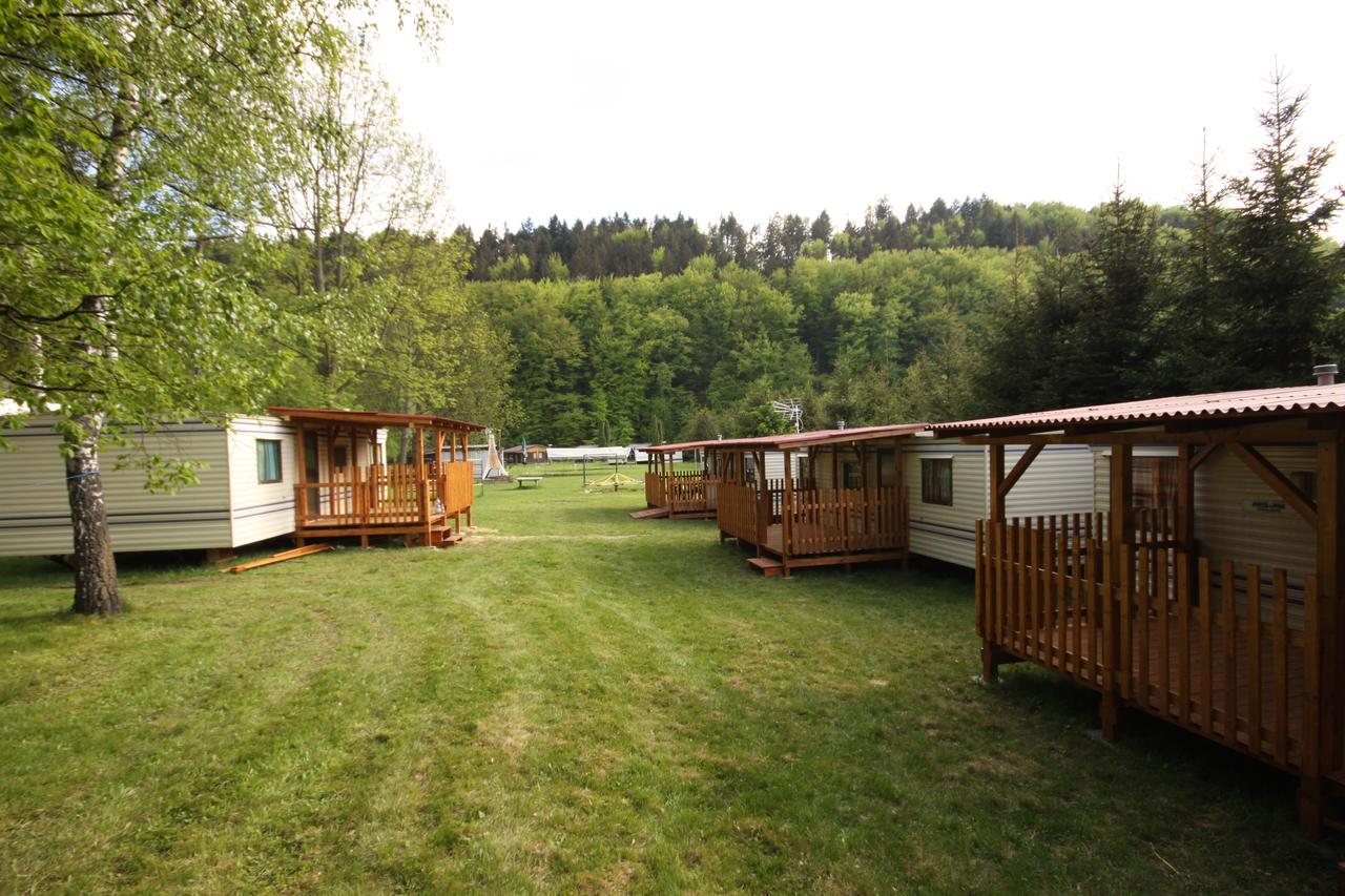 Mobilheim kemp Roznov pod Radhostem Exterior foto