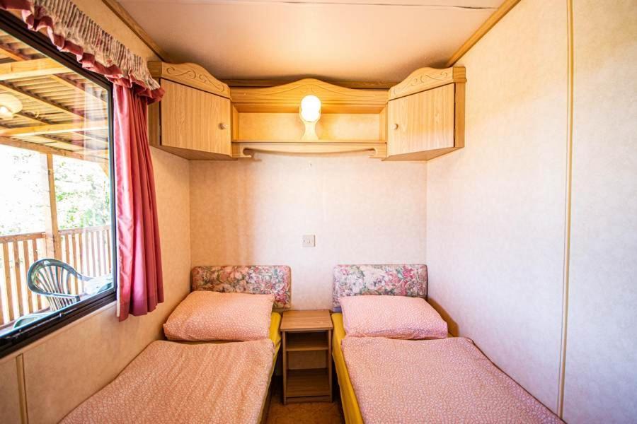 Mobilheim kemp Roznov pod Radhostem Exterior foto